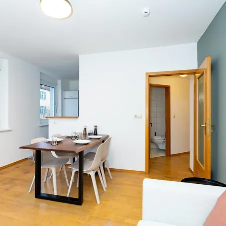 In Ruhiger Stadtlage Lejlighed Würzburg